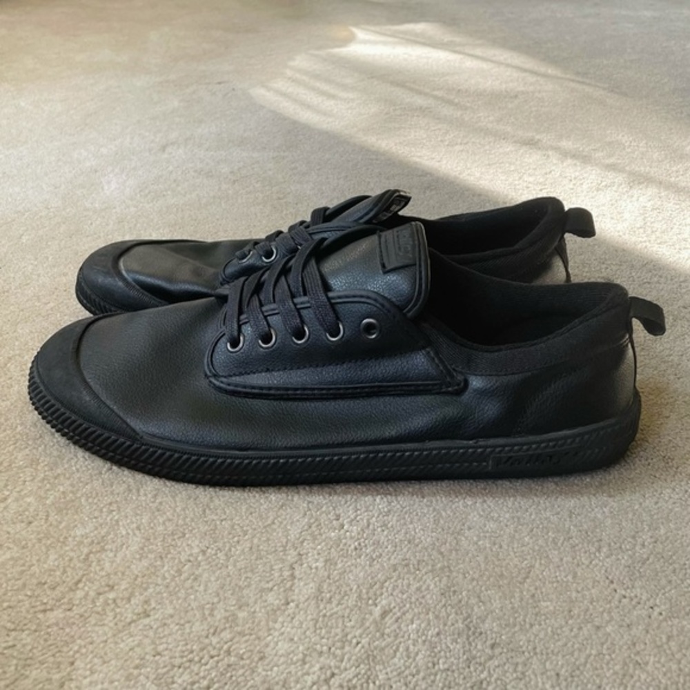Volley International Shoes
